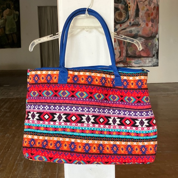 Western printed quilted tote - Picture 1 of 8